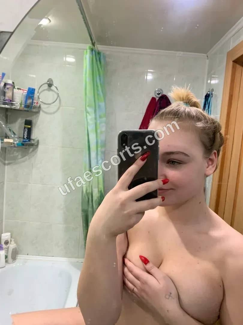 Ева
